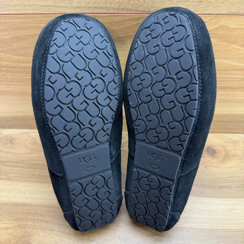UGG Ascot Slippers Youth Girls Size 5 Black Suede Shearling Fur Lined